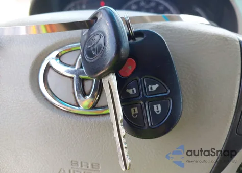 2014 Toyota Sienna Le V6 8 Passenger из США, поврежденный, VIN 5TDKK3DC4ES485336